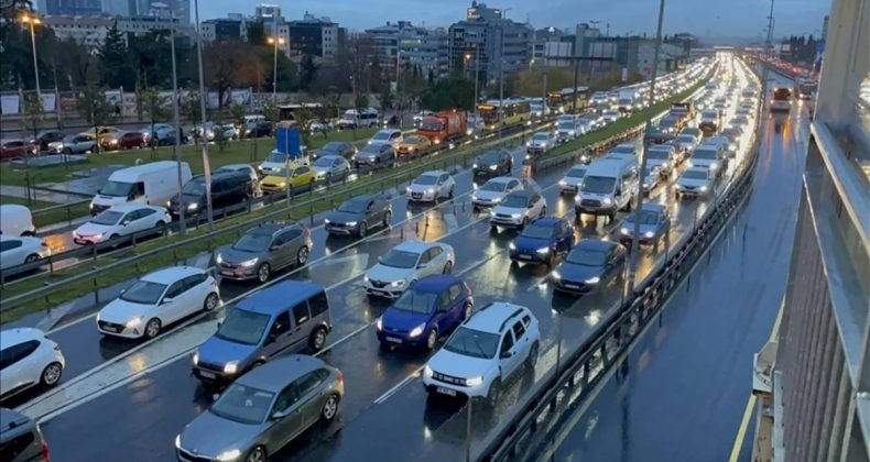 Trafiğe Temmuz Ayında 257 Bin 471 Araç Kaydedildi