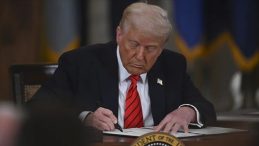 Trump, Çin'e tarifeleri 90 gün daha askıya aldı