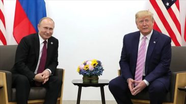 Trump, Putin&rsquo;e 8 Ağustos&rsquo;a Kadar S&uuml;re Verdi: G&uuml;mr&uuml;k Vergisi ve Yaptırımlar Yolda!