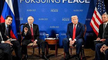Trump ve Putin Alaska'dan ayrıldı! Planlanan &ouml;ğle yemeği iptal edildi