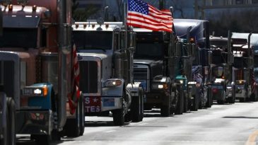 Trump Y&ouml;netimi'nden Yeni Vize D&uuml;zenlemesi: ABD Yabancı Şof&ouml;rlere Kapatıldı