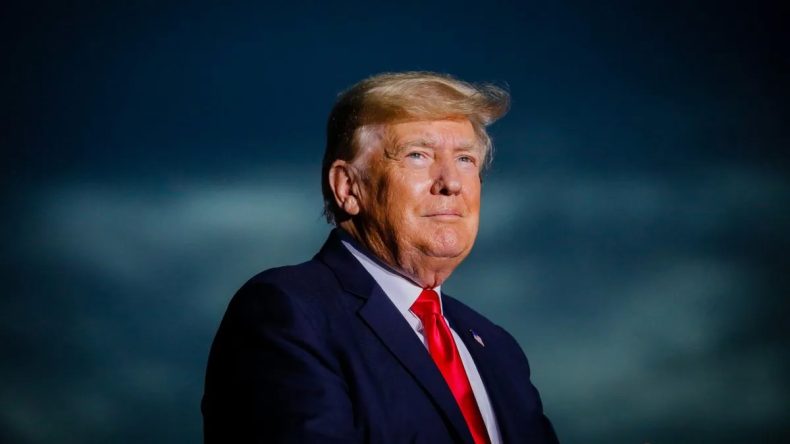 Trump&apos;tan Hindistan&apos;a Rusya cezası: Gümrük vergisini önemli ölçüde artıracağım!