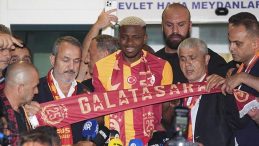 Türk Futbolunda Tarihi Transfer! Galatasaray, Osimhen'in Maliyetini Açıkladı