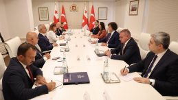 Türkiye-Gürcistan Hükümetlerarası Karma Ekonomik Komisyonu 6. Dönem Toplantısı Tiflis'te Gerçekleşti