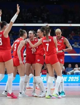Türkiye-İspanya Voleybol Maçı Ne Zaman? Filenin Sultanları'nın 2025 Dünya Şampiyonası Programı Açıklandı!