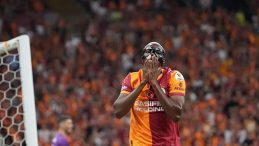 Victor Osimhen Yeniden RAMS Park’ta