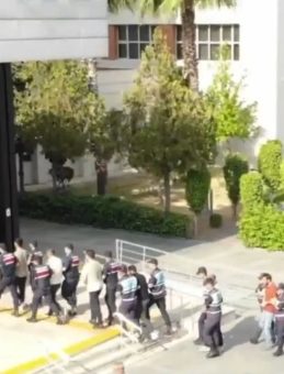Yasa Dışı Bahise Jandarmadan Müdahale! 5 İlde 43 Şüpheli Yakalandı, 8 Kişi Tutuklandı