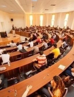 Yılın Beklenen Açıklaması: Hukuk Barajı Değişti Mi? YÖK Başkanı Erol Özvar'dan Resmi Bilgi!
