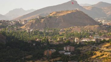 Yıllar Sonra Hakkari K&uuml;lt&uuml;r Sanatla Buluşuyor