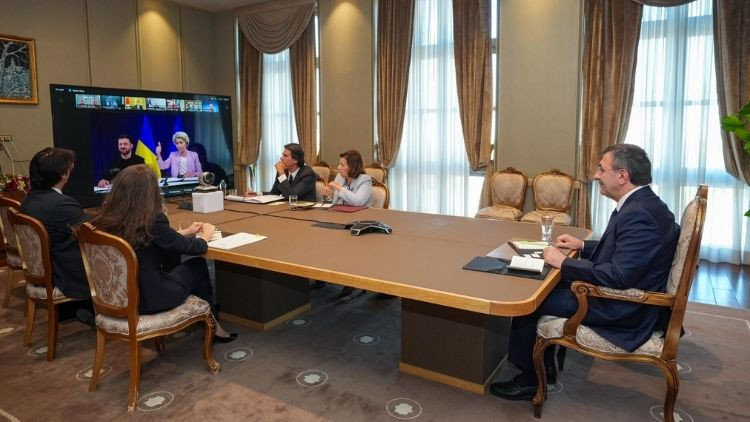 Yılmaz: Türkiye, barışın sağlanması için her türlü desteği vermeye hazır