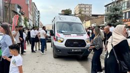 Yolda Karşılaşılan Doktorun Cesur Müdahalesi: 1 Yaşındaki Bebeğin Hayatını Kurtardı!