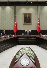 Y&uuml;ksek Askeri Şura (YAŞ) Nedir, Ne Zaman ve Saat Ka&ccedil;ta Yapılacak? İşte YAŞ &Uuml;yeleri