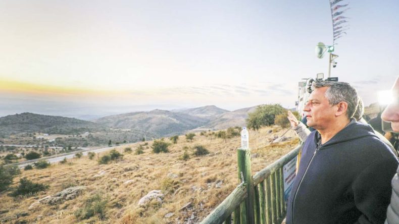 Zafer Yolu Yürüyüşünde Genel Başkan Özgür Özel
