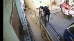 Zincirle Bağlı Skuter, Demir Kesme Makinesi ile 15 Saniyede &Ccedil;alındı