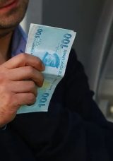 40 Yaş &Uuml;st&uuml; Erkeklere Dikkat! Yeni Dolandırıcılık Y&ouml;ntemi Ortaya &Ccedil;ıktı!