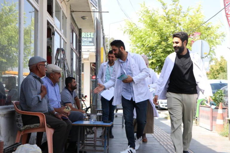 Halk Sağlığı Hizmetleri Başkan Yardımcısı Büşra Tapan Soğanda
