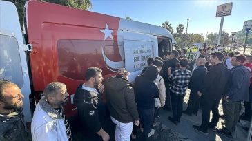 7 Bin 62 G&ouml;&ccedil;men Ka&ccedil;ak&ccedil;ısı Yakalandı