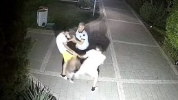 Adana'da Şok Eden Olay! Oğluyla Kavga Eden Küçük Çocuğu Acımasızca Darbetti