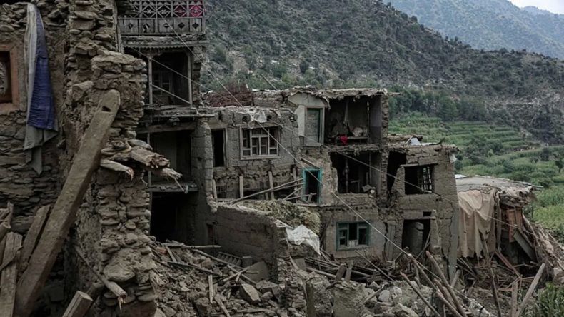Afganistan'daki Depremde Bilanço Korkutucu: Ölü Sayısı 2000'i Aştı