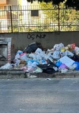 AK Parti&rsquo;den İzmir'de Pankartlı G&ouml;nderme! Se&ccedil;imde Oyunuzu &Ccedil;&ouml;pe Atmayın!