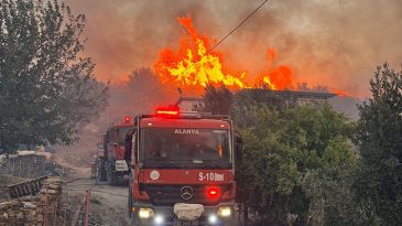 Antalya ve Muğla'da Alevlerle M&uuml;cadele Başladı
