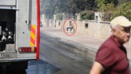 Antalya'da Benzinle Evi Ateşe Veren Genç, Yangını İzledi!