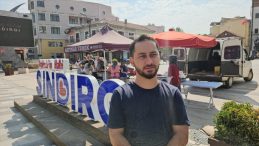 Balıkesir'de Devam Eden Artçı Sarsıntılara Karşı Halk Taşın Altına Elini Koydu!