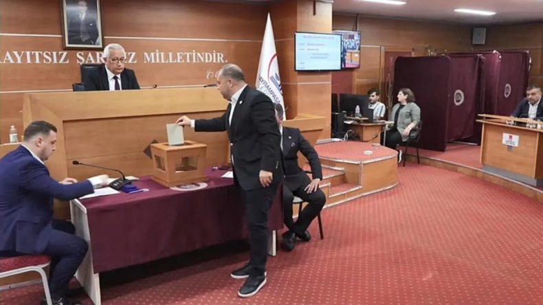Bayrampaşa Belediyesi’nde Başkanvekili Kura İle Belirlendi