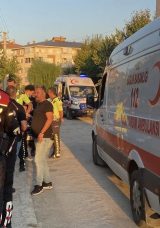 Bolu'da &Ccedil;ocukların Kavgasına Aileler Dahil Oldu: 3 Kişi Yaralandı!