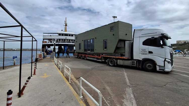 Bozcaada'da Kaçak İnşa Edilen 'Tiny House'lar İçin Yıkım Kararı Alındı