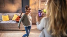 Çocuğunuzun Özel Bilgilerini Sosyal Medyada Paylaşmayın