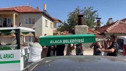 Çorum'da Üzücü Olay: Balkondan Düşen Adam Hayatını Kaybetti!