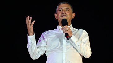 CHP Lideri &Ouml;zg&uuml;r &Ouml;zel: K&ouml;t&uuml;l&uuml;klere Karşı Vites Y&uuml;kseltiyorlar