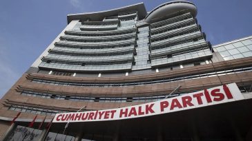 CHP Yine Olağan&uuml;st&uuml; Kurultaya Gidiyor