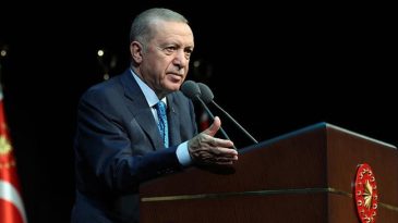 Cumhurbaşkanı Erdoğan'dan '27 Mayıs' paylaşımı: Rahmetle y&acirc;d ediyorum