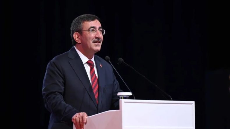 Cumhurbaşkanı Yardımcısı Yılmaz, Kırgızistan-Türkiye Manas Üniversitesi’nde Açıklamada Bulundu