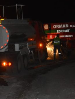Cunda Adası’nda Korkutan Makilik Yangını! Alevler Kontrol Altına Alındı