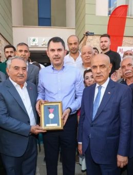 Depremzede Ahmet Amcadan Bakan Kurum’a TOKİ Teşekkürü