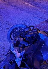Direksiyon Kontrol&uuml;n&uuml; Kaybeden Motosikletli Şarampole D&uuml;şt&uuml;! 1 Kişi Hayatını Kaybetti, 1 Kişi Yaralandı