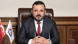 Eko-Çiftlik’te sebze ve meyve hasadı