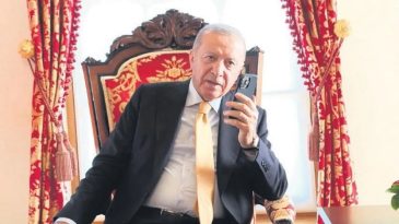Erdoğan Şehit Ailesiyle G&ouml;r&uuml;şt&uuml;