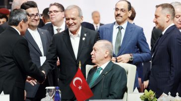 Erdoğan'dan D&uuml;nyaya Mesaj: Bu Zirve Katar'a Koşulsuz Destek