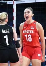 FİLENİN SULTANLARI DEV MA&Ccedil;A &Ccedil;IKIYOR! D&uuml;nya D&uuml;nya Şampiyonası T&uuml;rkiye-ABD voleybol ma&ccedil;ı hangi kanalda, saat ka&ccedil;ta yayınlanacak?