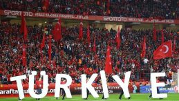 Futbol, Basketbol ve Voleybolda Milli Coşku