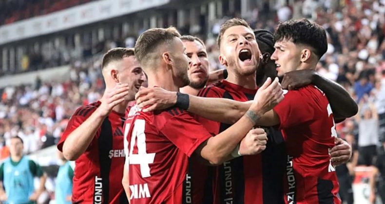Gaziantep FK, Kocaelispor'u 2-0'la Geçti
