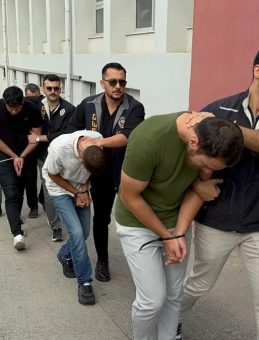 Günlük Kazançları 24 Milyon Lira Olan Bahisçilere Operasyon