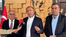 Gürsel Tekin, CHP İl Başkanlığında Açıklamalarda Bulundu