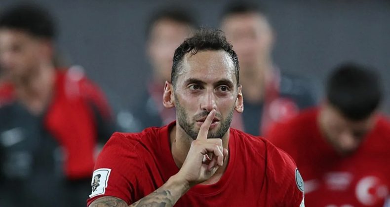 Hakan Çalhanoğlu: "Burası milli takım, burada öyle bir şey yok"