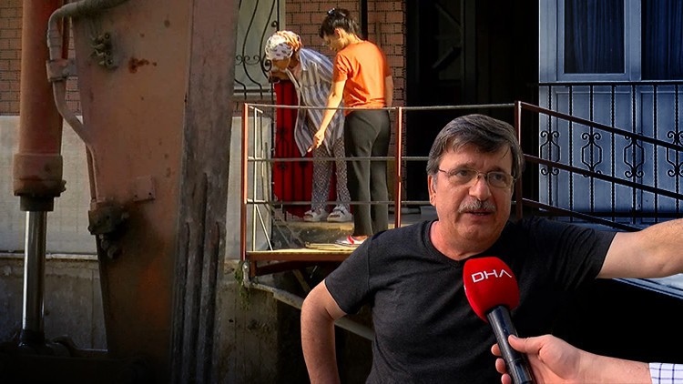 İstanbul'da 5 Katlı Binada Şok Edici Sıfır Durum: Evlerine Vinçle Girdiler