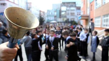 İstanbul&rsquo;da Ders Zili Ge&ccedil; &Ccedil;alacak